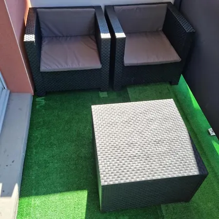 Superbe Appartement Avec Balcon Et Jaccuzzi ! Pau Exterior photo