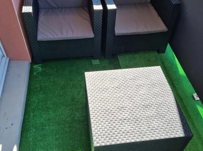 Superbe Appartement Avec Balcon Et Jaccuzzi !